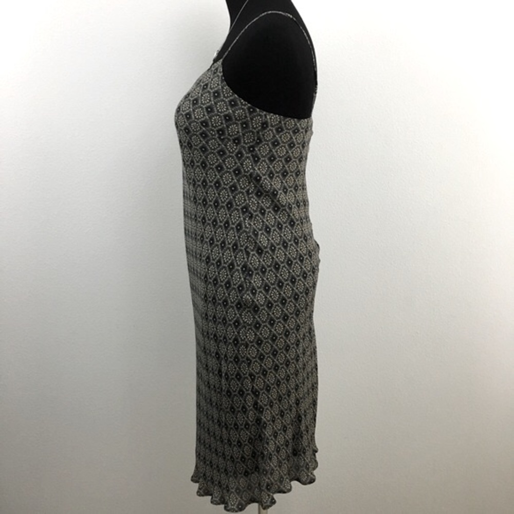 GIFTED TO Vivienne (helper)
Ann Taylor | Light Weight Sundress - Picture 5 of 9